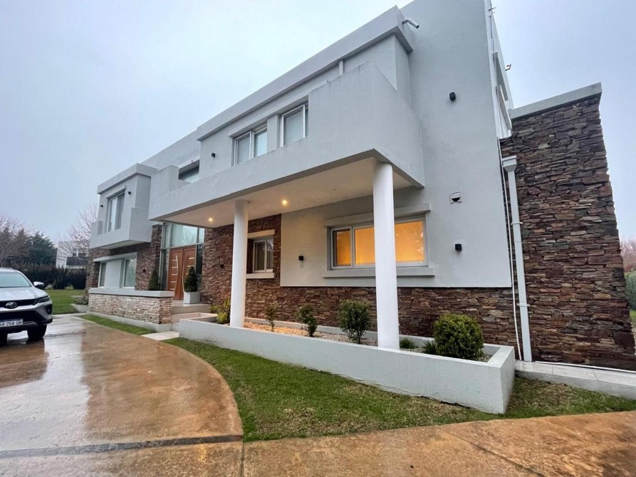 Casa 5 ambientes en Arenas del Sur — Jorge Newbery Al 4500, Mar Del Plata — Venta, foto 1 de 8