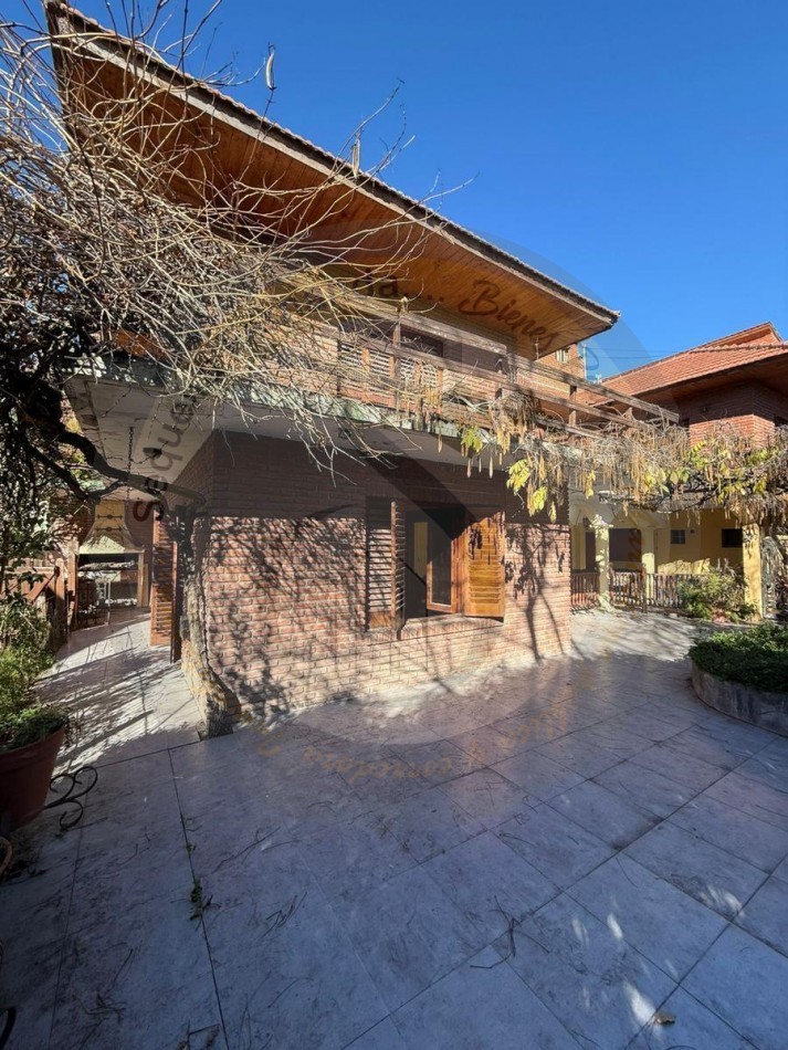 Chalet 5 ambientes en Don Bosco — Don Bosco & 11 de Septiembre, B7600 Mar del Plata, Provincia de Buenos Aires, Argentina — Venta, foto 1 de 8